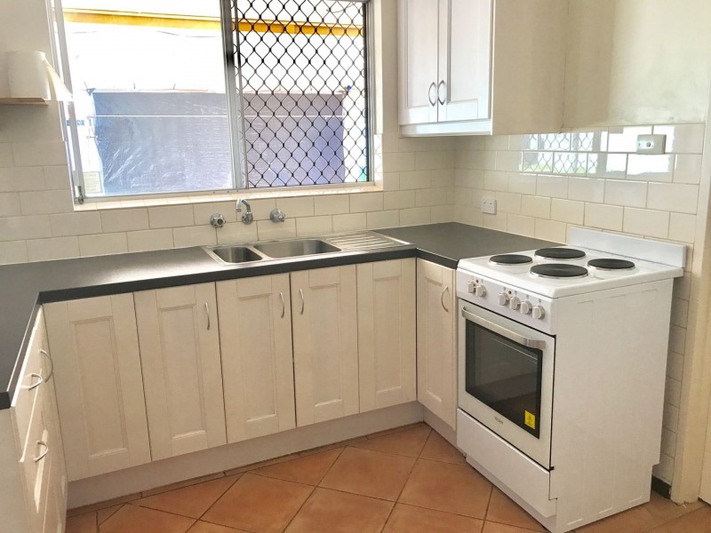 15 Ashburton Dr, Gosnells WA 6110