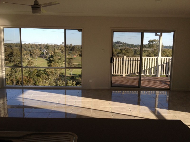 16 Copmanhurst Pl, Sumner QLD 4074