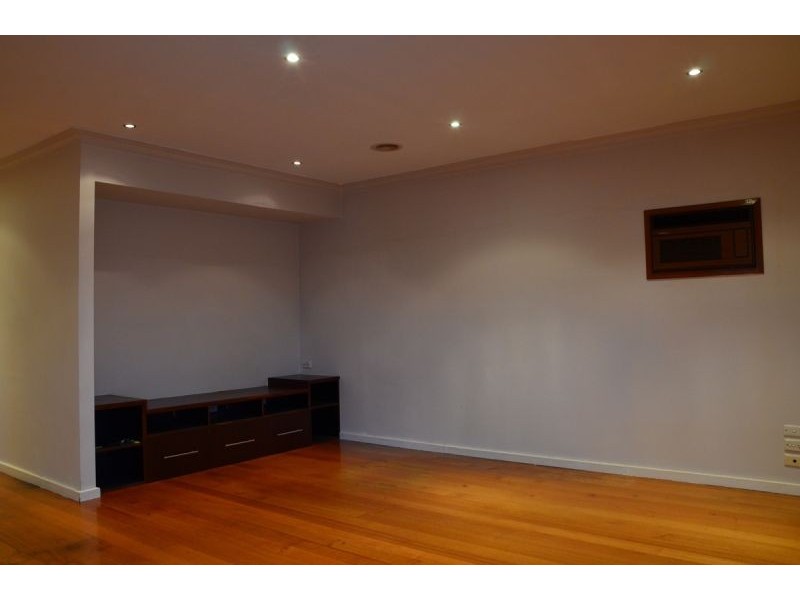 3/10-12 Paul St, Doncaster VIC 3108