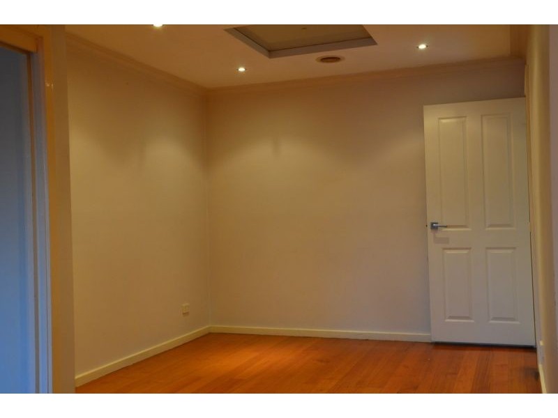 3/10-12 Paul St, Doncaster VIC 3108