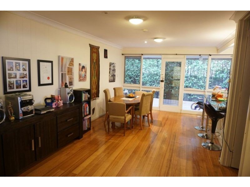 12 Carinza Ave, Altona Meadows VIC 3028