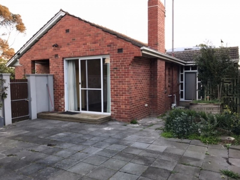 1 Huon Gr, Ashburton VIC 3147