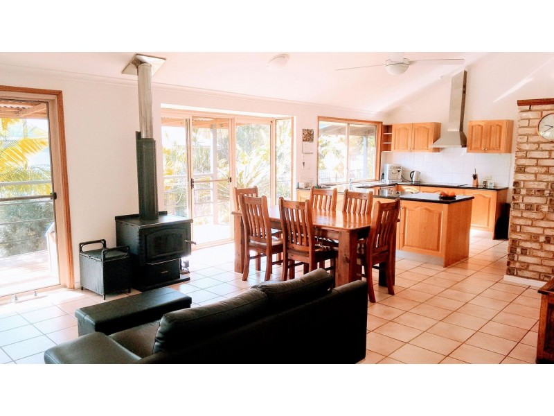 34 Nicklin Rd, Palmwoods QLD 4555