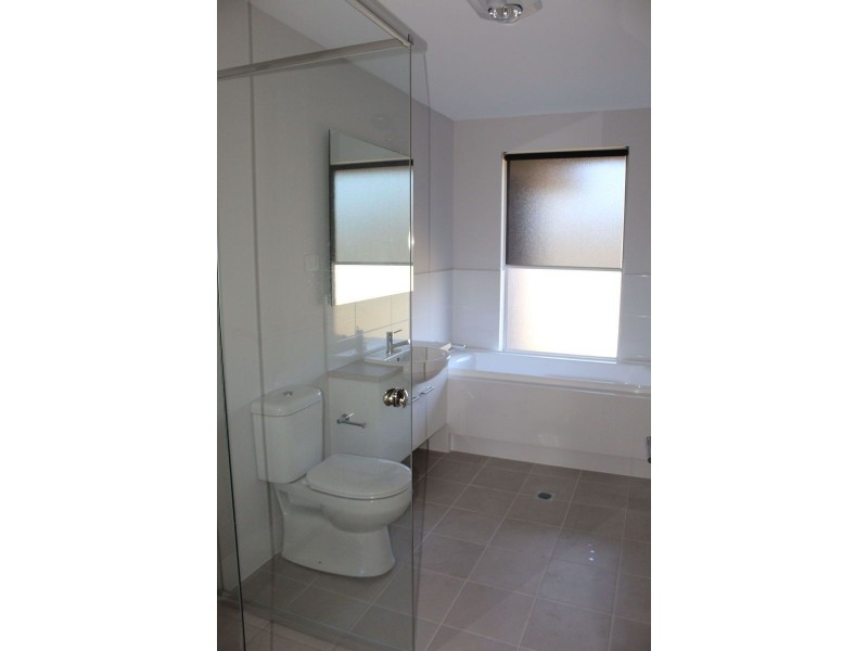 19 Apple St, Fern Bay NSW 2295