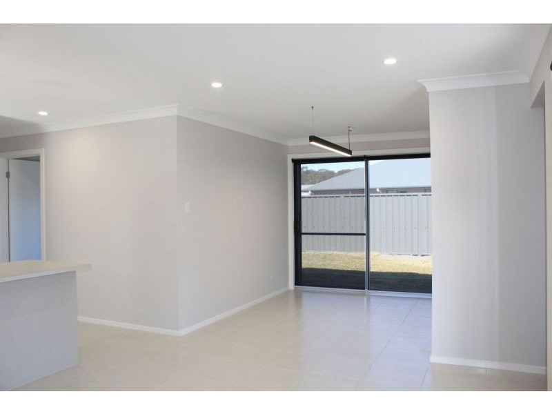 19 Apple St, Fern Bay NSW 2295