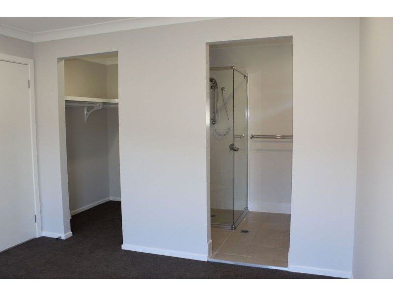 19 Apple St, Fern Bay NSW 2295