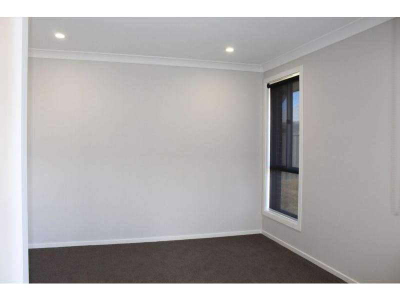 19 Apple St, Fern Bay NSW 2295