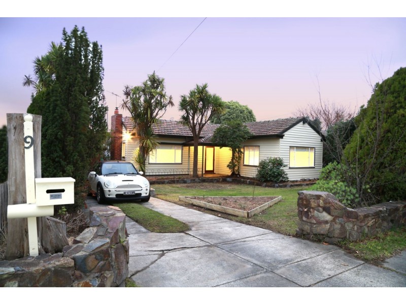 9 Illoura Ave, Ringwood East VIC 3135