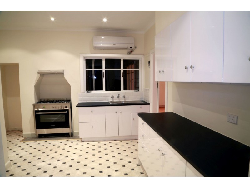 9 Illoura Ave, Ringwood East VIC 3135