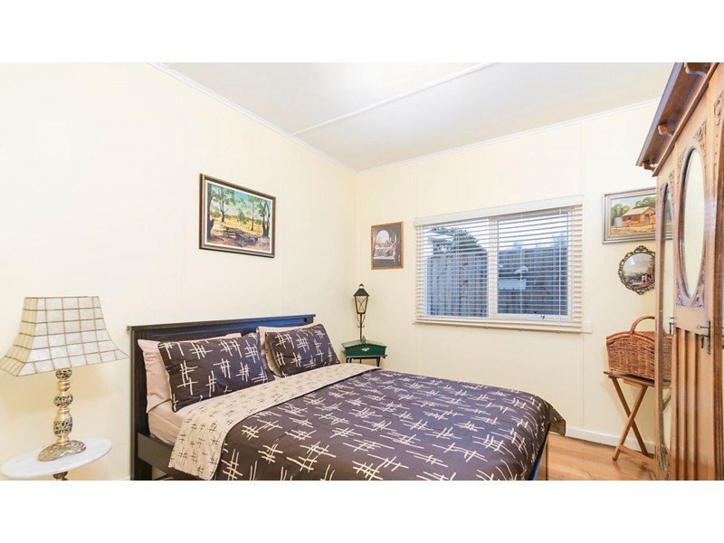 30 Larool Cres, Seaford VIC 3198