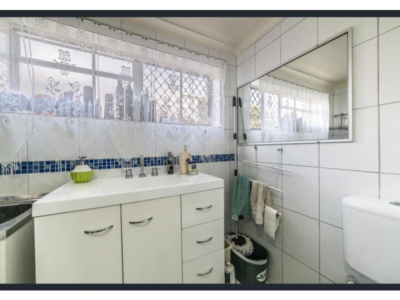 3/31 Frank St, Labrador QLD 4215