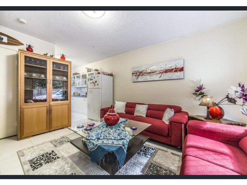 3/31 Frank St, Labrador QLD 4215