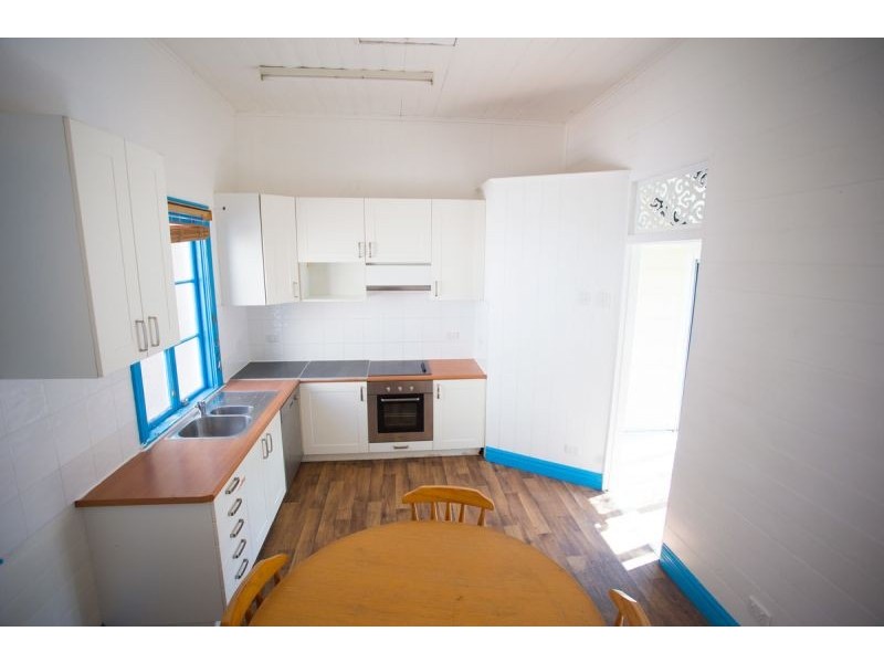 64 Berry St, Spring Hill QLD 4000