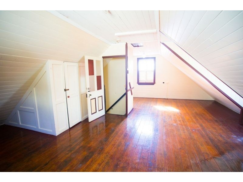 64 Berry St, Spring Hill QLD 4000