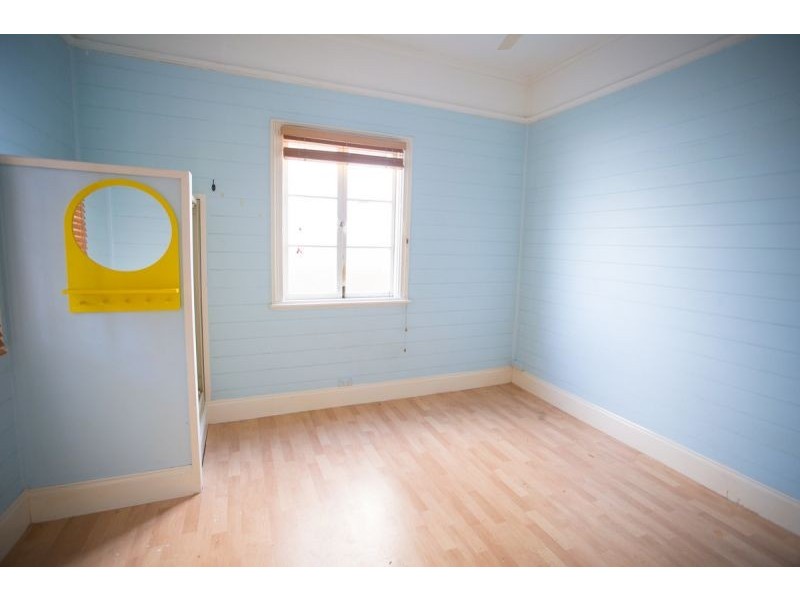 64 Berry St, Spring Hill QLD 4000