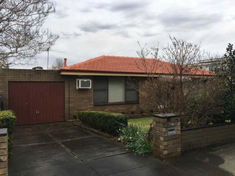 1/9 Louise Ave, Mont Albert VIC 3127