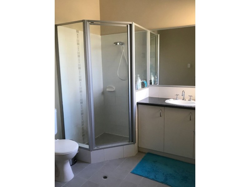 212 Surrey Rd, Rivervale WA 6103