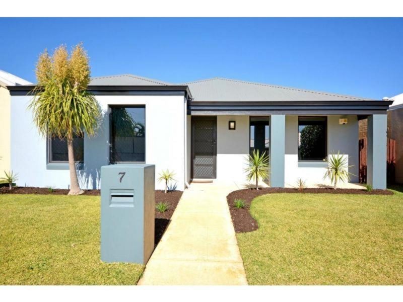 7 Vickery Loop, Clarkson WA 6030