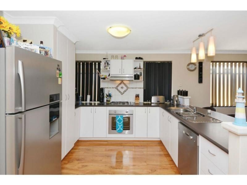 7 Vickery Loop, Clarkson WA 6030