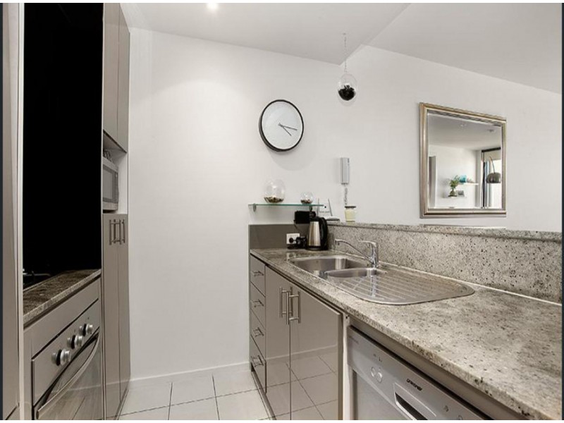 402/57 Bay St, Port Melbourne VIC 3207