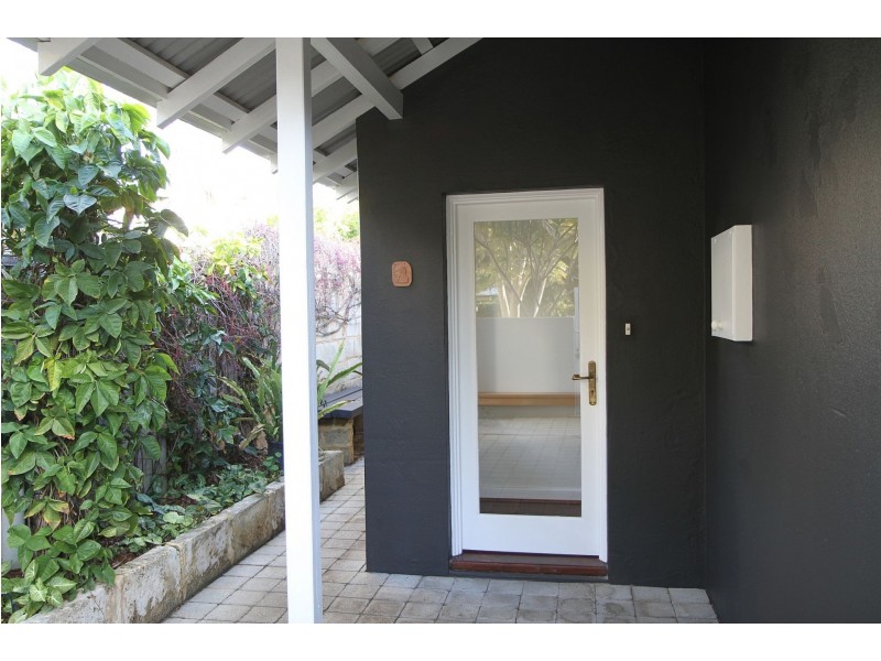 1 Wentworth St, Cottesloe WA 6011