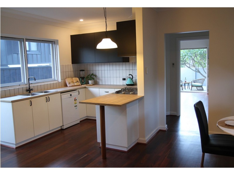 1 Wentworth St, Cottesloe WA 6011