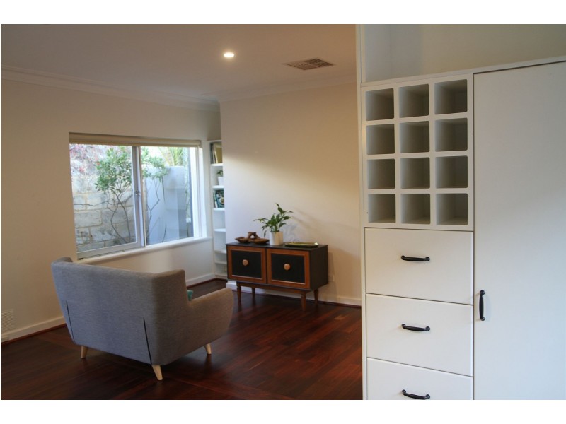 1 Wentworth St, Cottesloe WA 6011