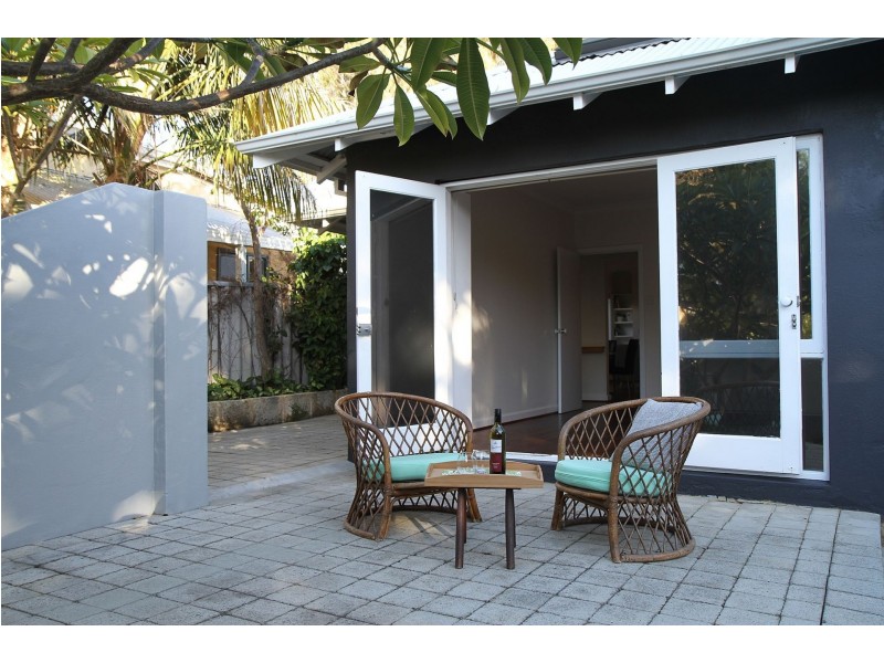 1 Wentworth St, Cottesloe WA 6011