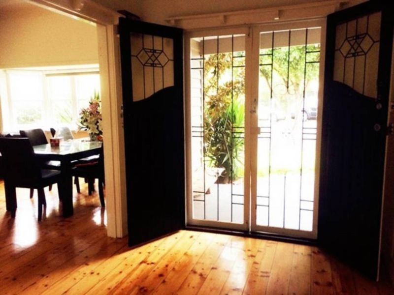 10 Peacock St, Brunswick West VIC 3055