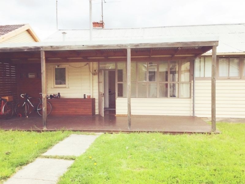 10 Peacock St, Brunswick West VIC 3055