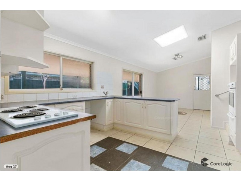 31 Tindle St, Redbank Plains QLD 4301