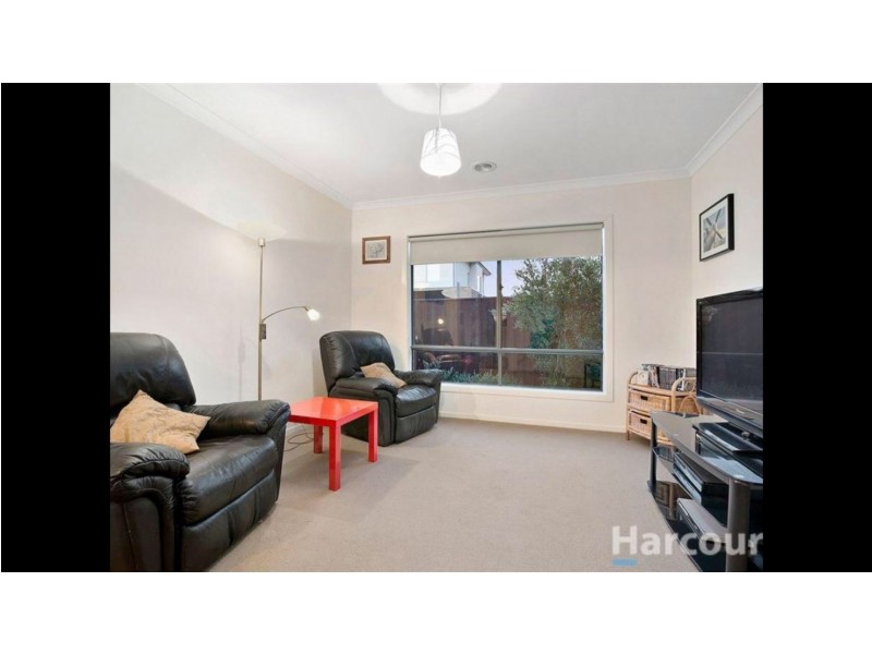 18 Shearwater Pl, Mernda VIC 3754