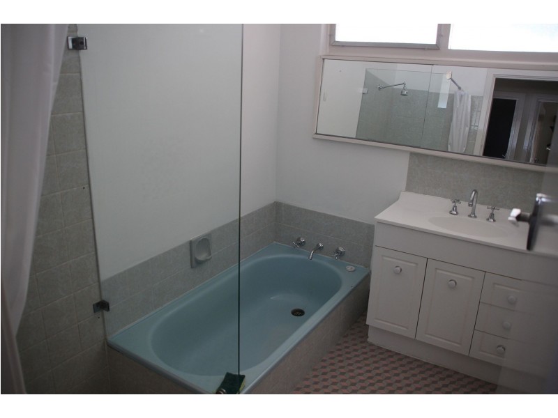 142 Shakespeare Ave, Yokine WA 6060