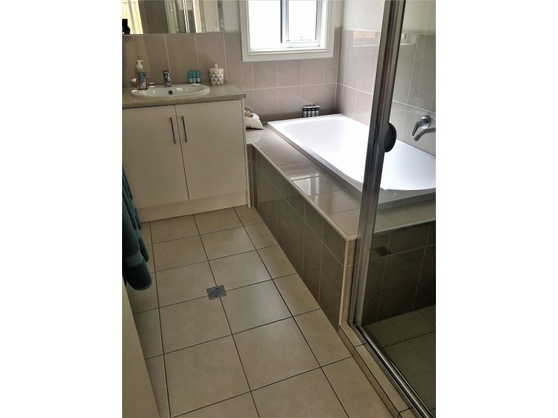 3/12 Endurance St, Vista SA 5091