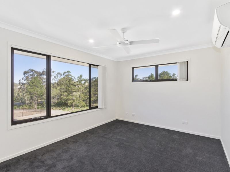 2/4 Angela Way, Pimpama QLD 4209