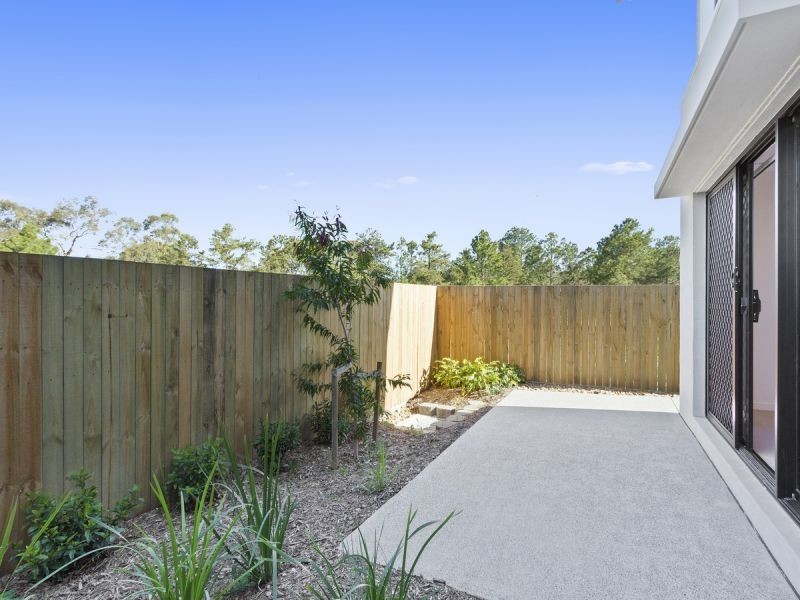 2/4 Angela Way, Pimpama QLD 4209