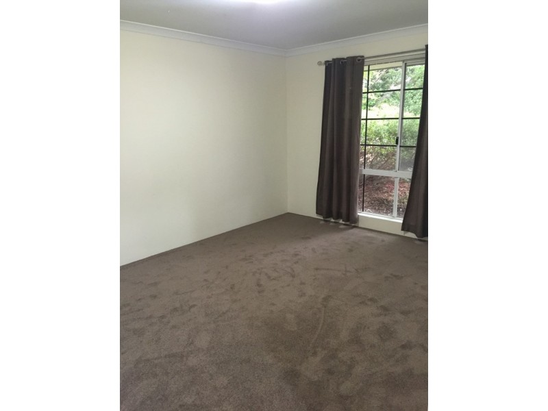 86a Central, Rossmoyne WA 6148