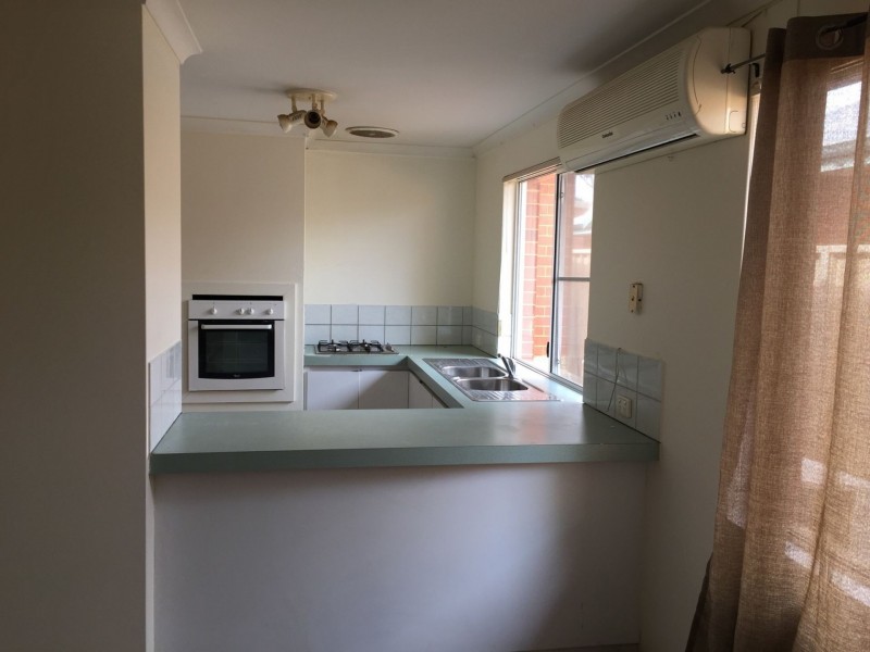 86a Central, Rossmoyne WA 6148