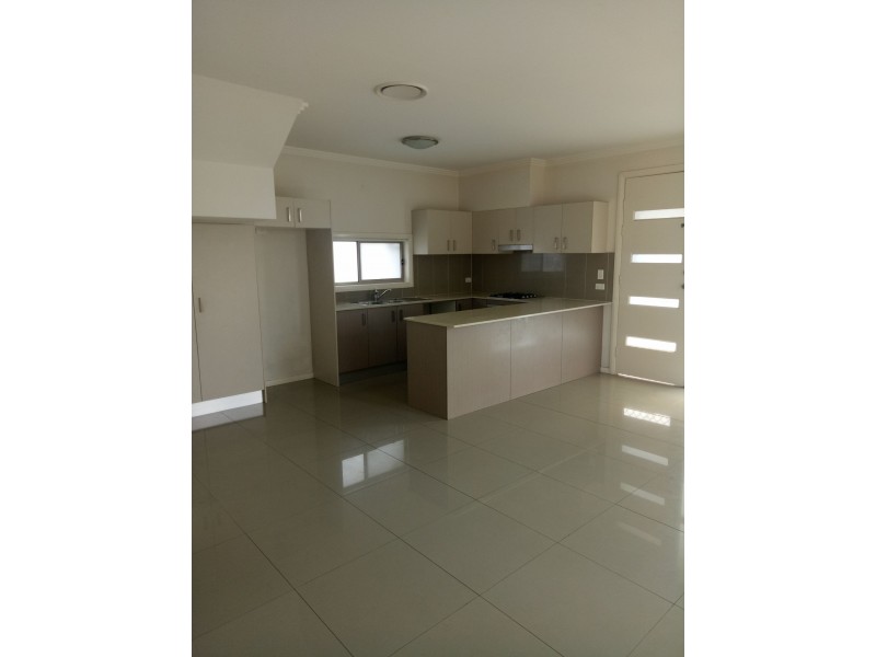 1/15 Broxbourne St, Westmead NSW 2145