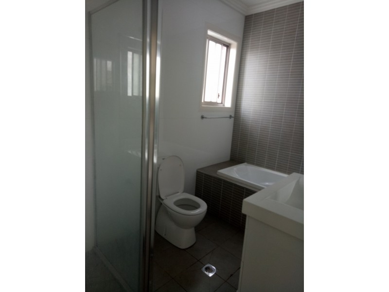 1/15 Broxbourne St, Westmead NSW 2145