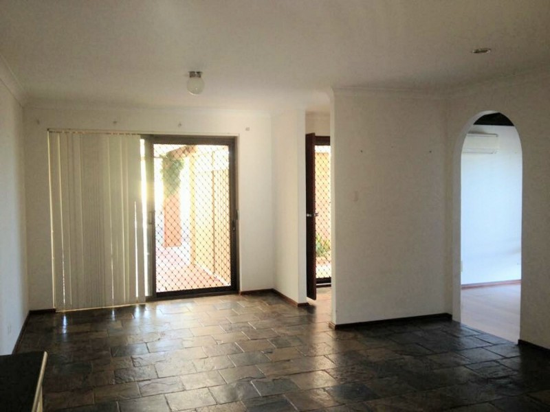 5 Hawk Pl, Craigie WA 6025