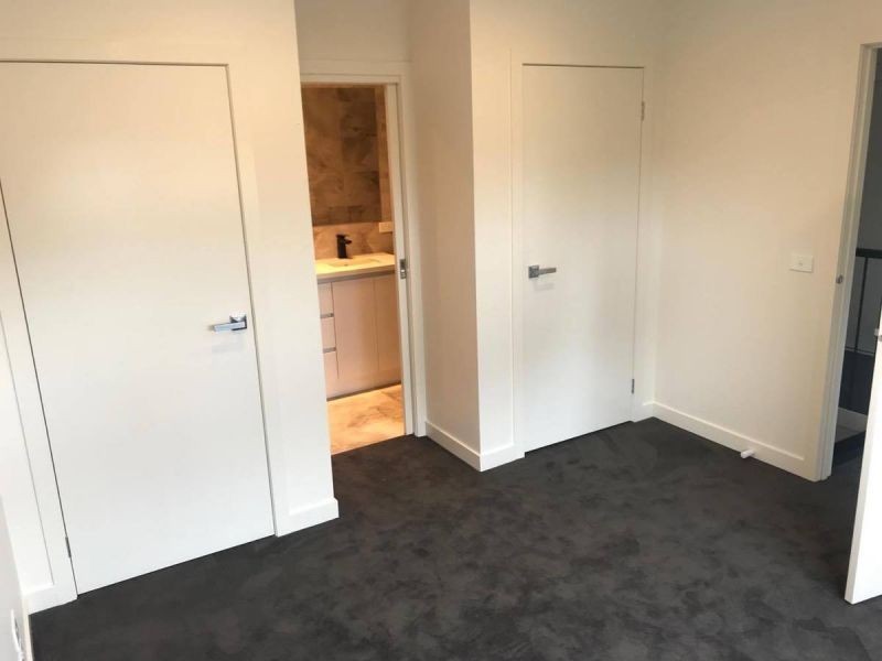 2 Cartwright St, Oak Park VIC 3046