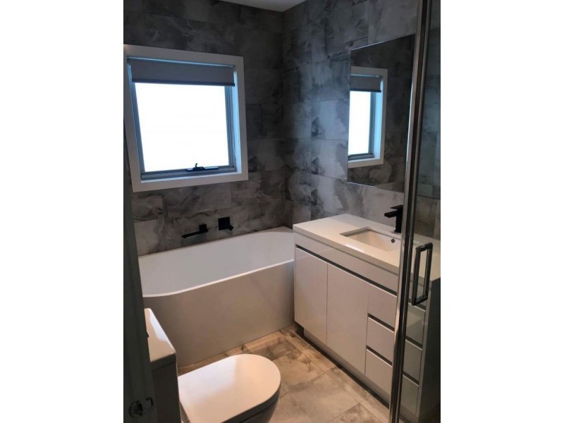 2 Cartwright St, Oak Park VIC 3046