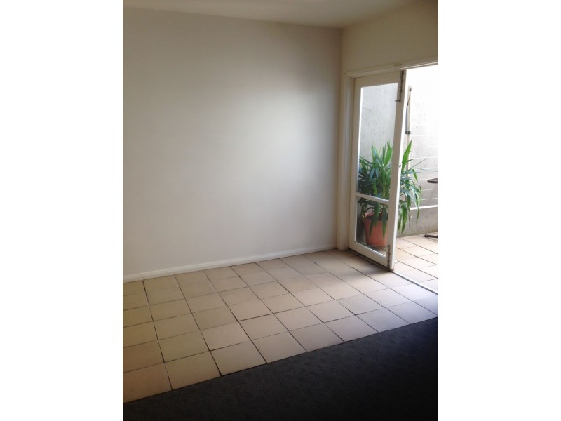 12 Villiers St, North Melbourne VIC 3051