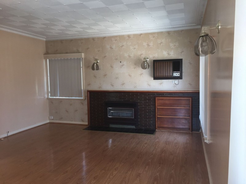 27 Oxford St, West Footscray VIC 3012