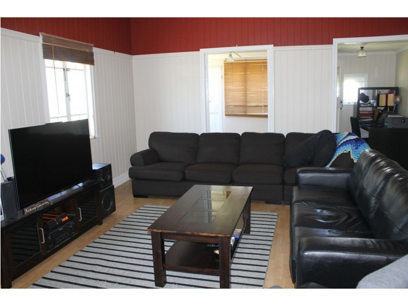 28 Nathan Tce, Yeerongpilly QLD 4105