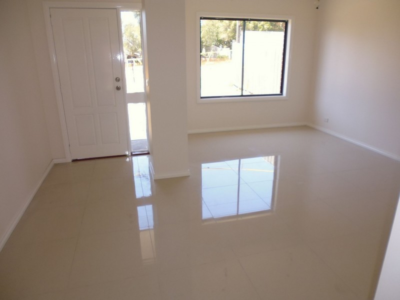 34 Fifth Ave, Rosebud VIC 3939