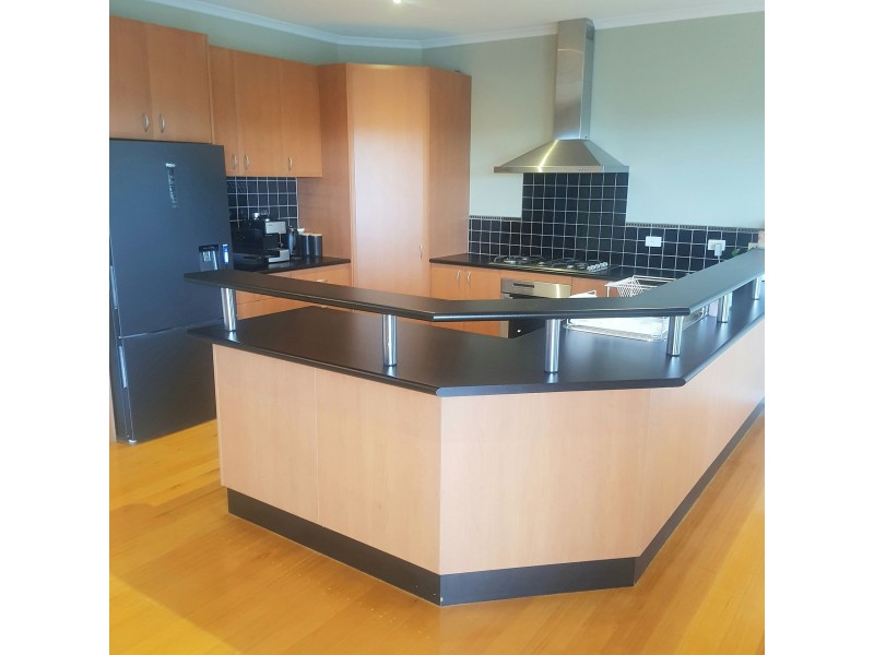 38 Bowman Dr, Mornington VIC 3931