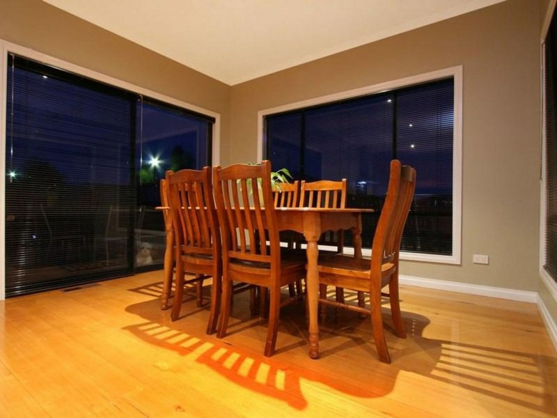 38 Bowman Dr, Mornington VIC 3931