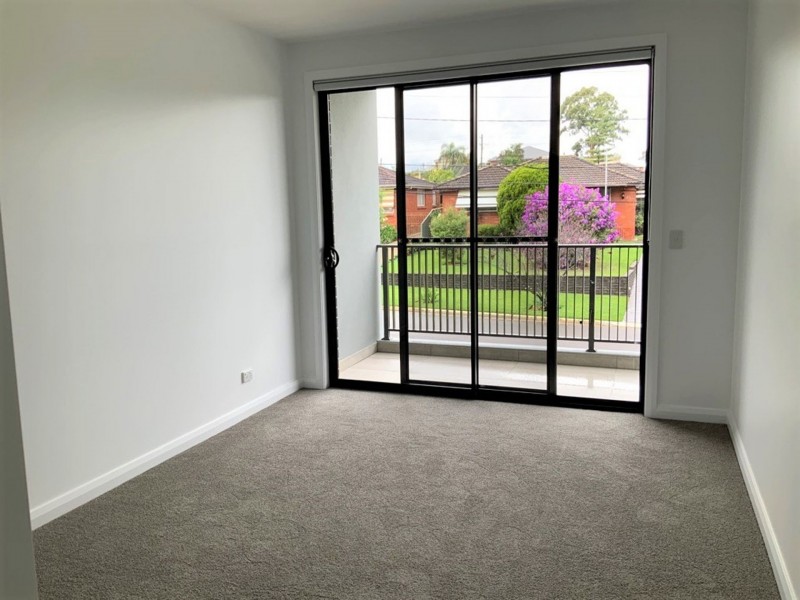 53 Munro St, Greystanes NSW 2145